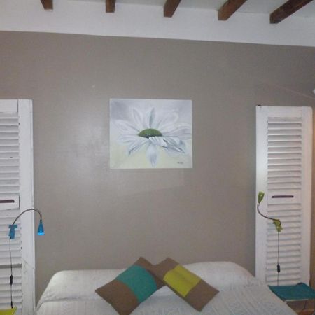 Chambres D'Hotes La Rose Des Vents Ginestas Dış mekan fotoğraf